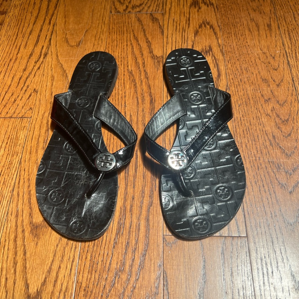 Tory Burch Black patent leather sandals